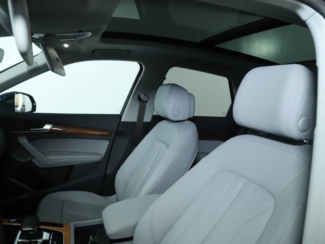 Used 2023 Audi Q5 2.0T Premium Plus w/ Premium Plus Package image 21