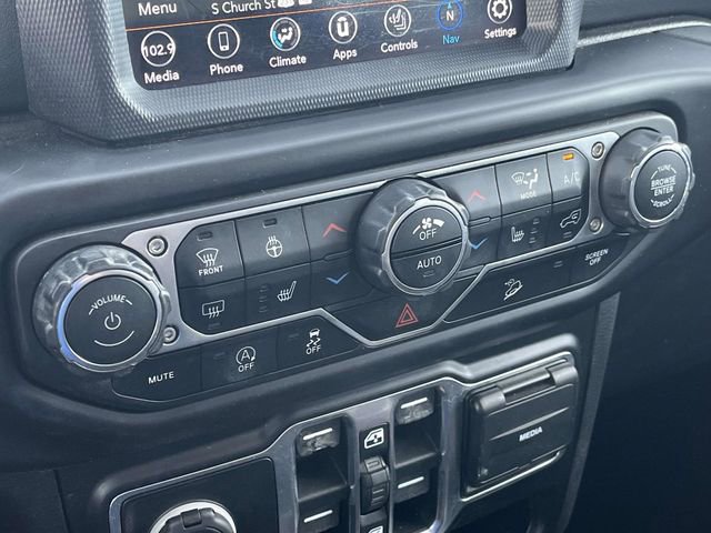 Used 2020 Jeep Wrangler Unlimited Sahara image 30