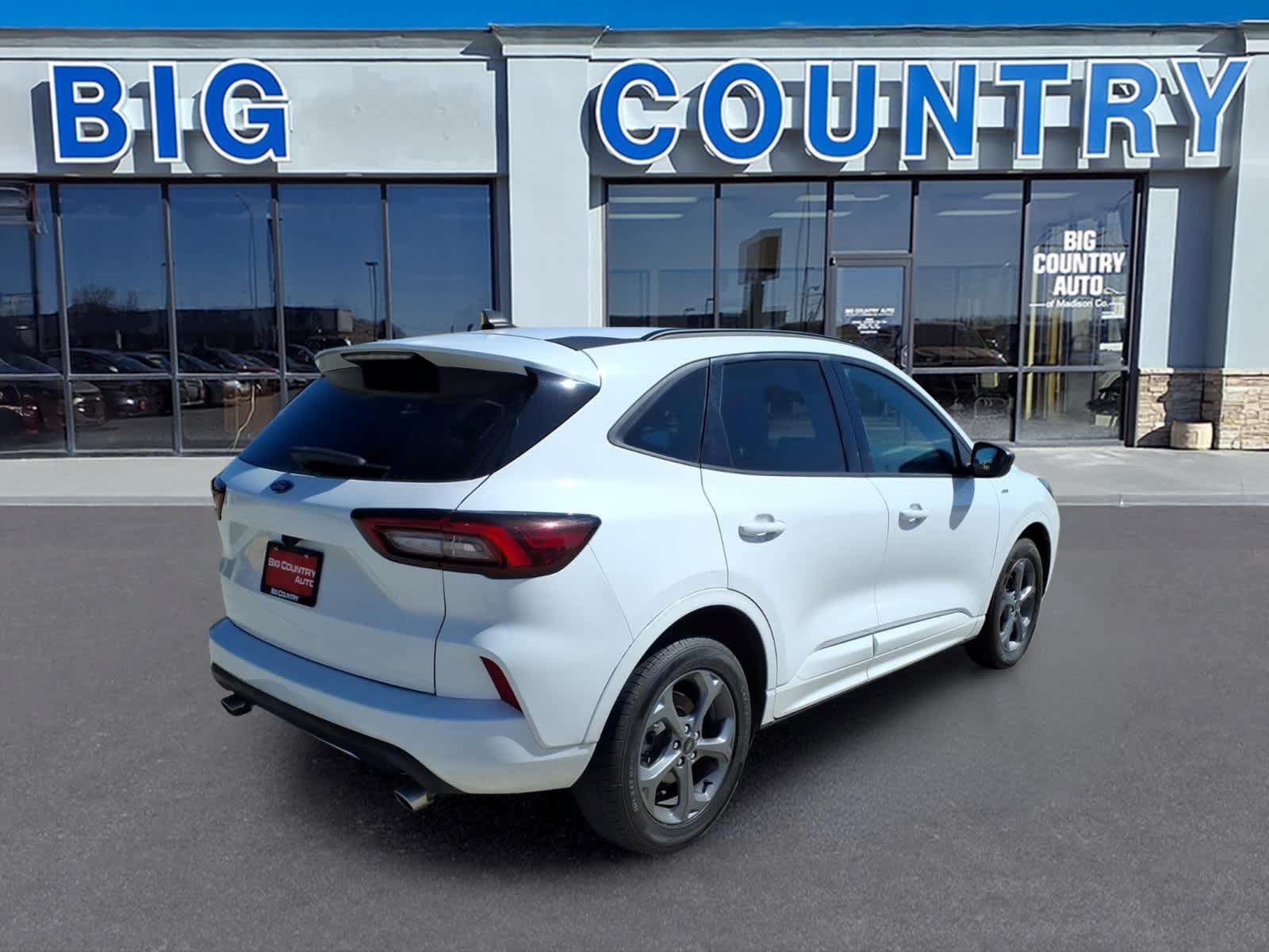 Used 2023 Ford Escape ST-Line AWD/4WD image 5