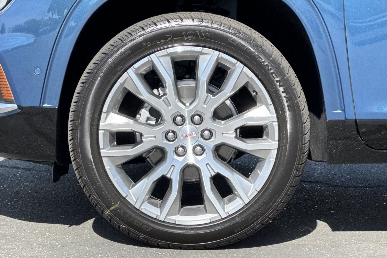 New 2026 GMC Acadia Denali w/ Super Cruise Package AWD/4WD image 28