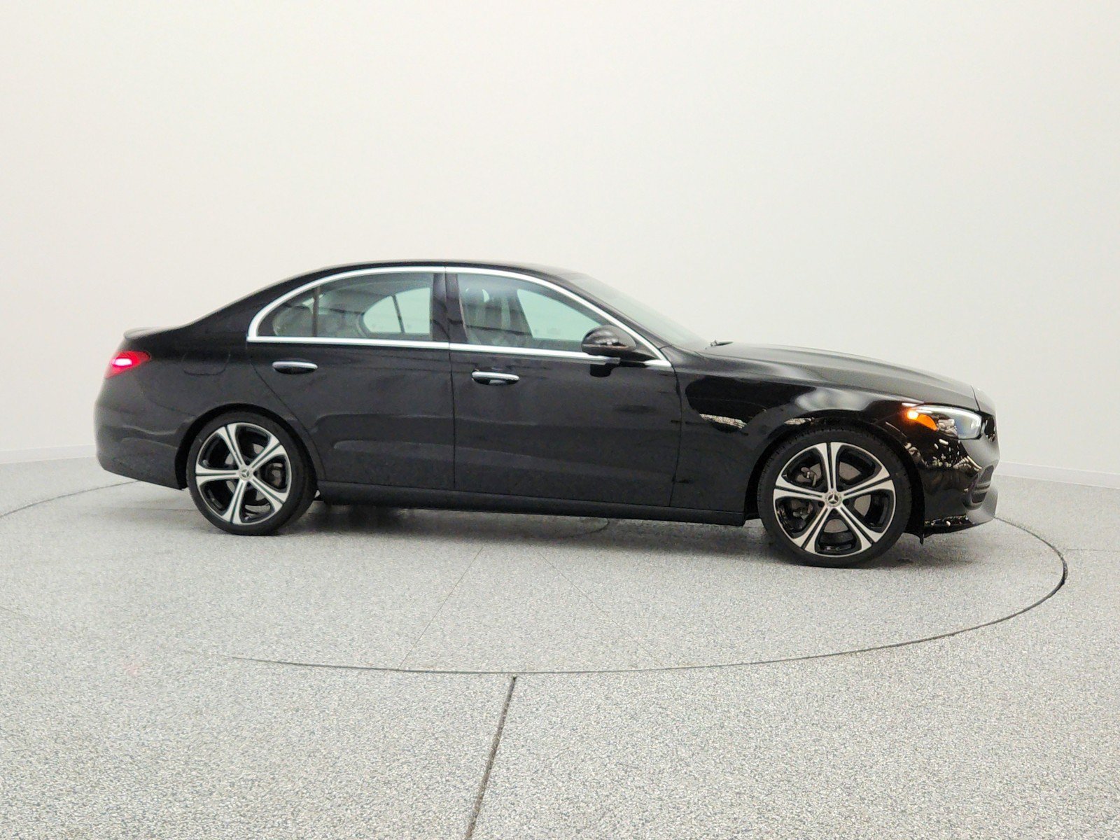 Certified 2022 Mercedes-Benz C 300 Sedan image 4