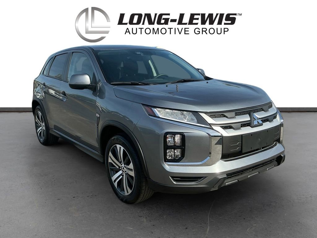 Used 2025 Mitsubishi Outlander ES image 10