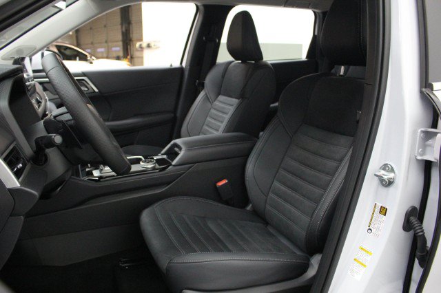 New 2026 Mitsubishi Outlander SE AWD/4WD image 7