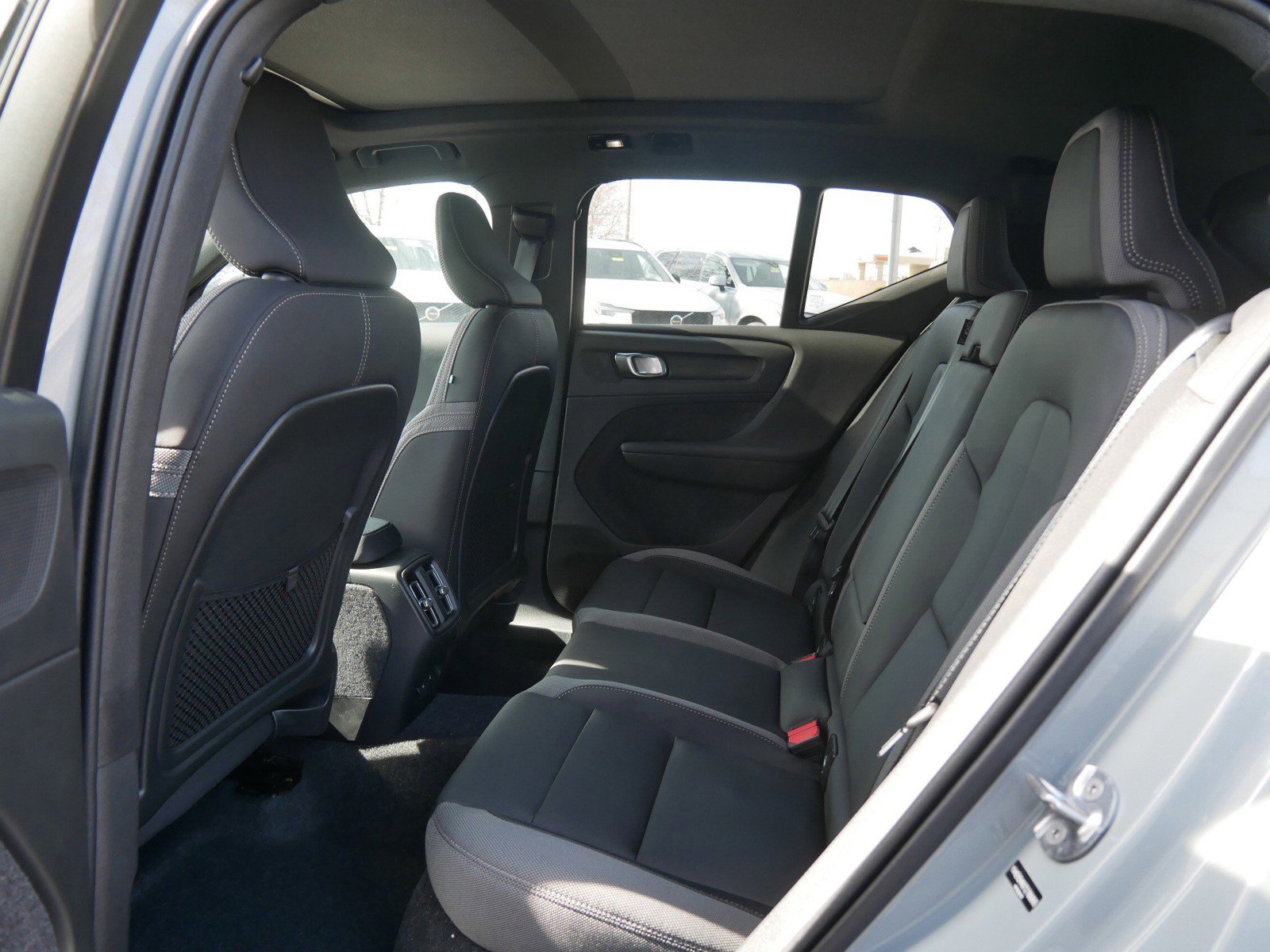 New 2026 Volvo EX40 Plus w/ Climate Package AWD/4WD image 6