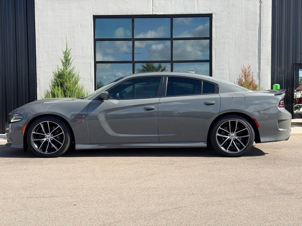 Used 2018 Dodge Charger R/T Scat Pack RWD image 2