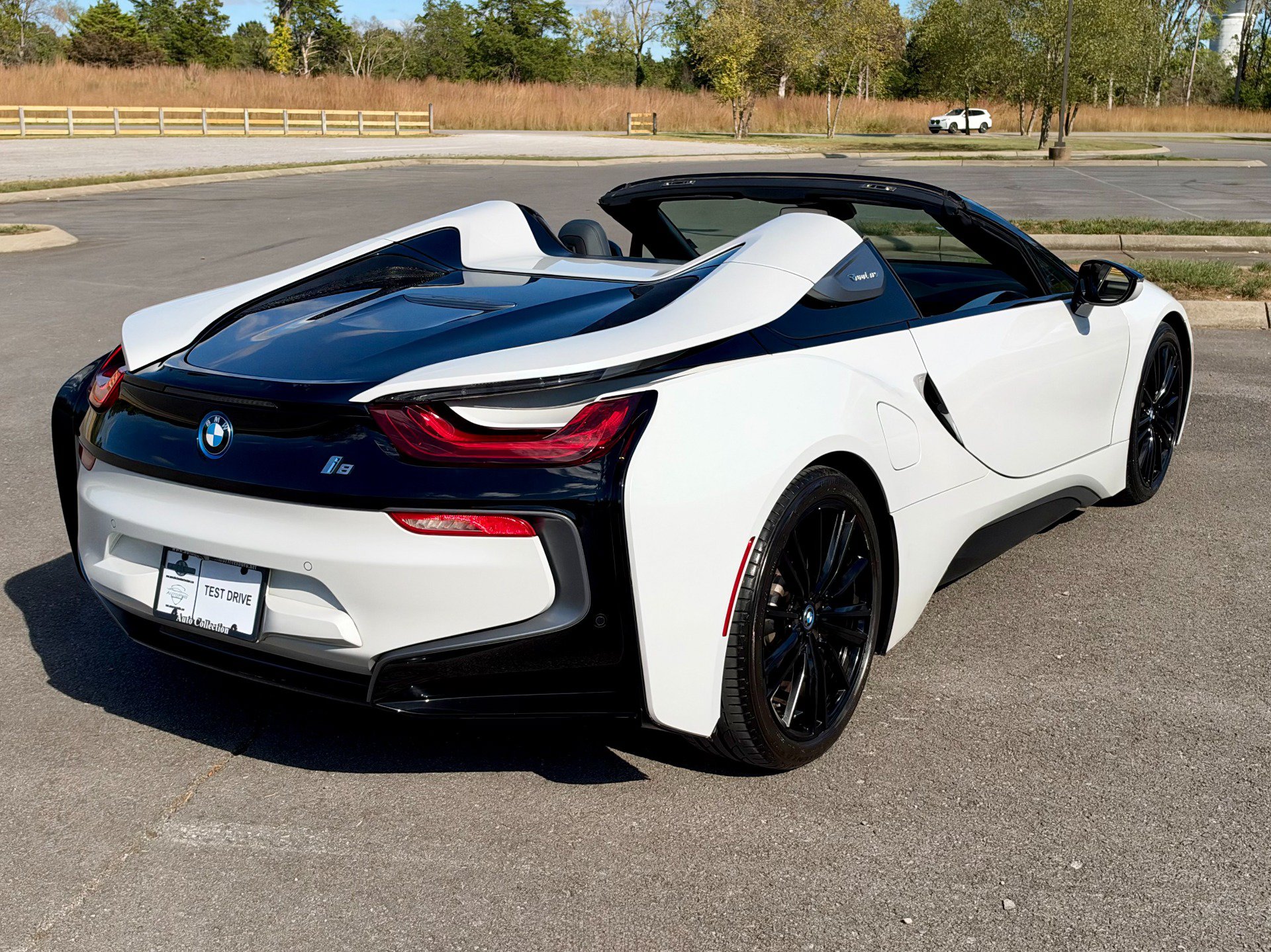 Used 2019 BMW i8 Roadster AWD/4WD image 6