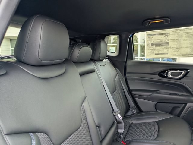 New 2026 Jeep Compass Latitude AWD/4WD image 30