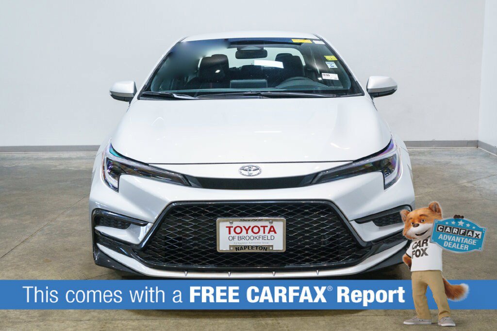 Certified 2026 Toyota Corolla SE FWD image 2