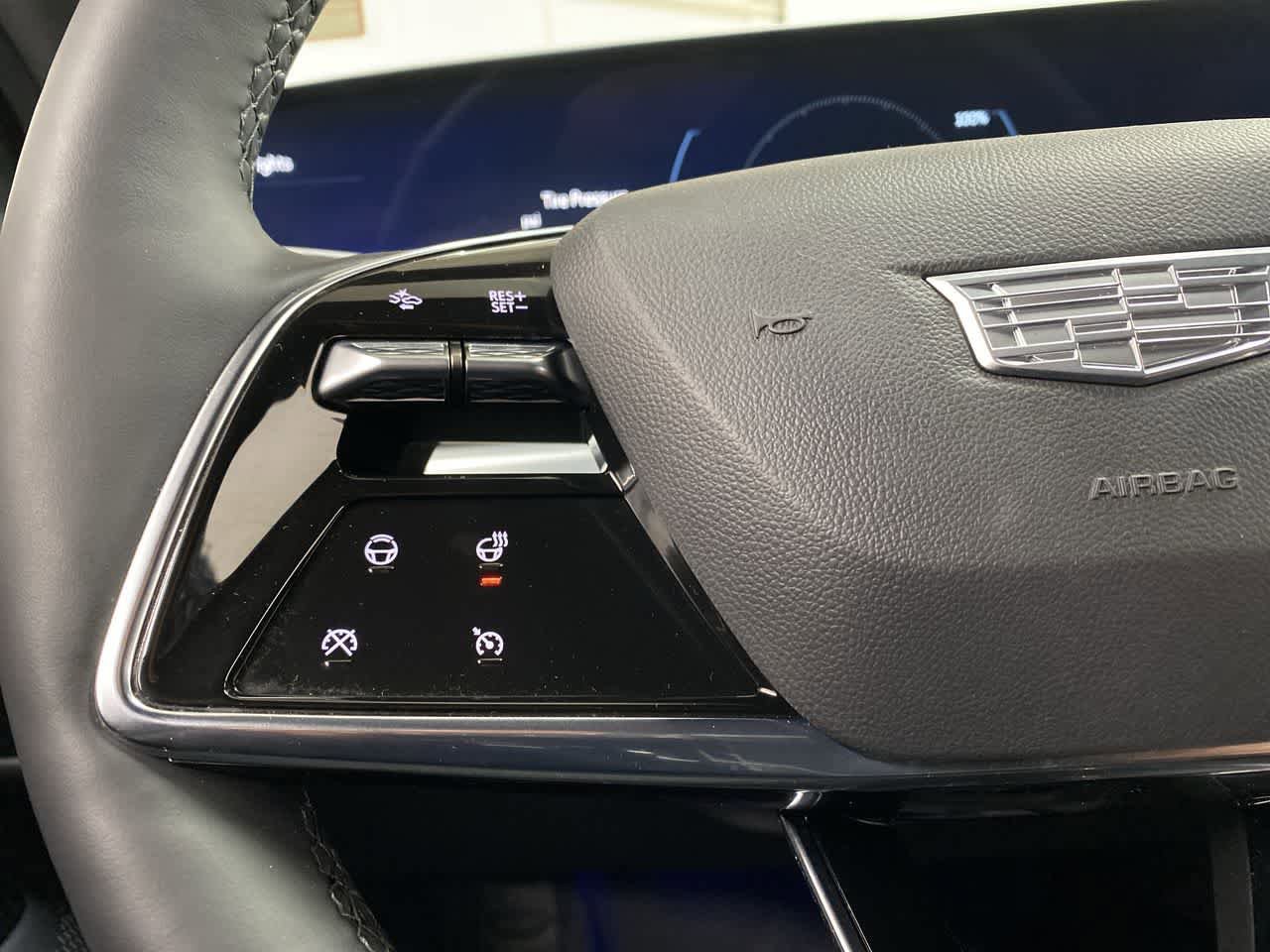 Used 2024 Cadillac Lyriq Luxury w/ LPO, Floor Liner Package AWD/4WD image 21