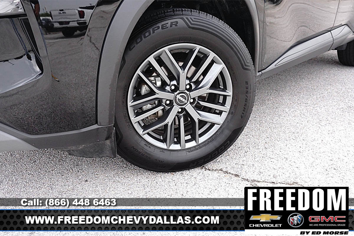 Used 2023 Nissan Rogue S FWD image 43