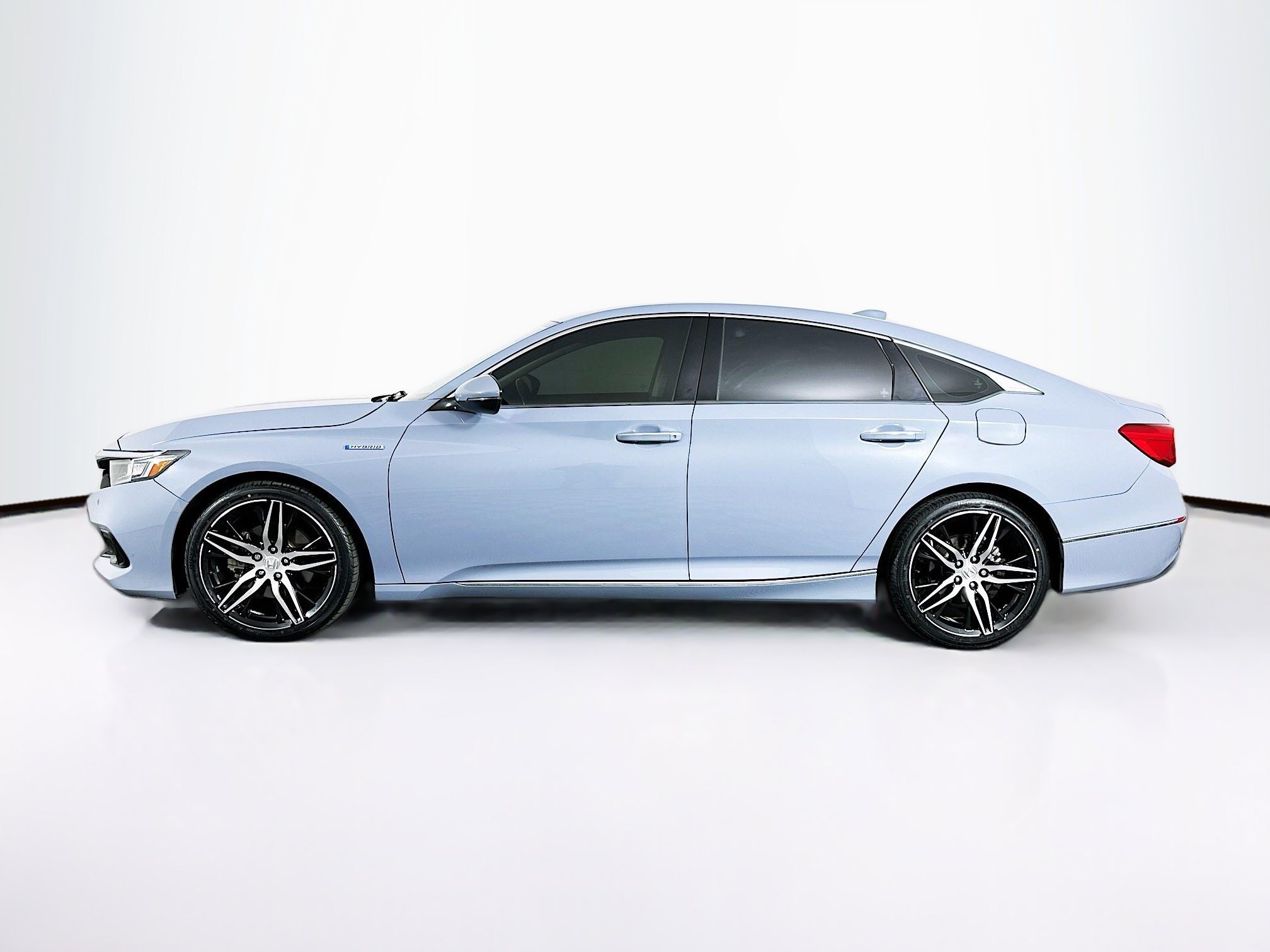 Used 2021 Honda Accord Touring image 4