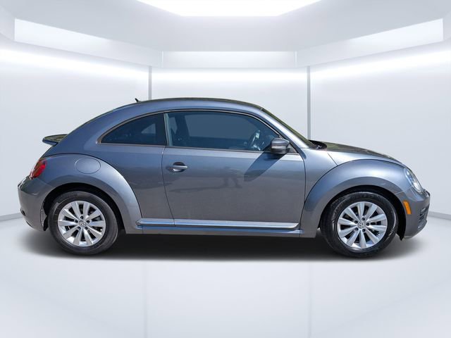 Used 2019 Volkswagen Beetle 2.0T S FWD image 2