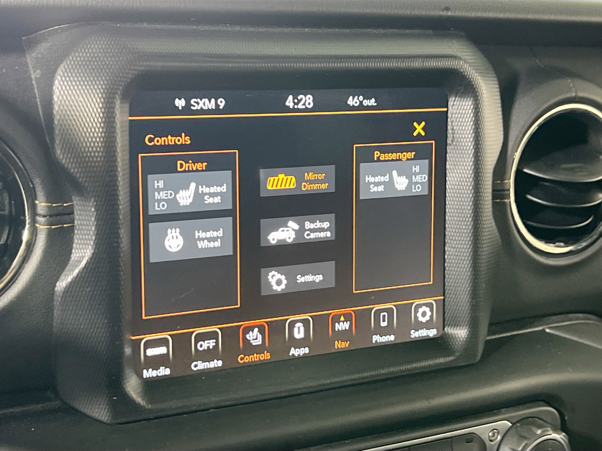 Used 2022 Jeep Wrangler Unlimited Sahara image 20