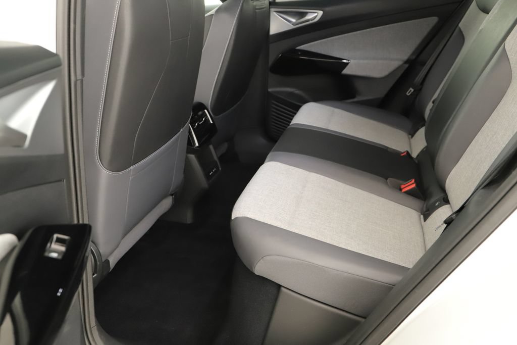 Used 2024 Volkswagen ID.4 2WD image 27