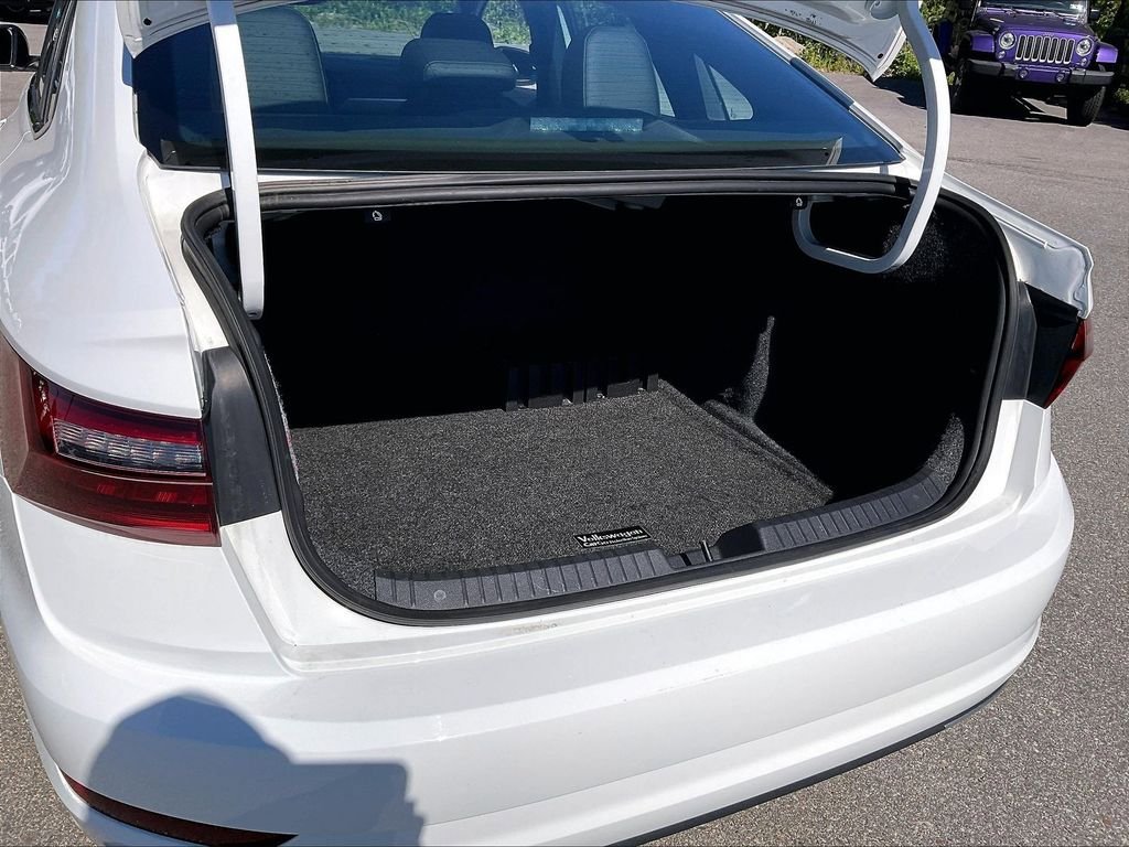 Used 2021 Volkswagen Jetta R-Line FWD image 33