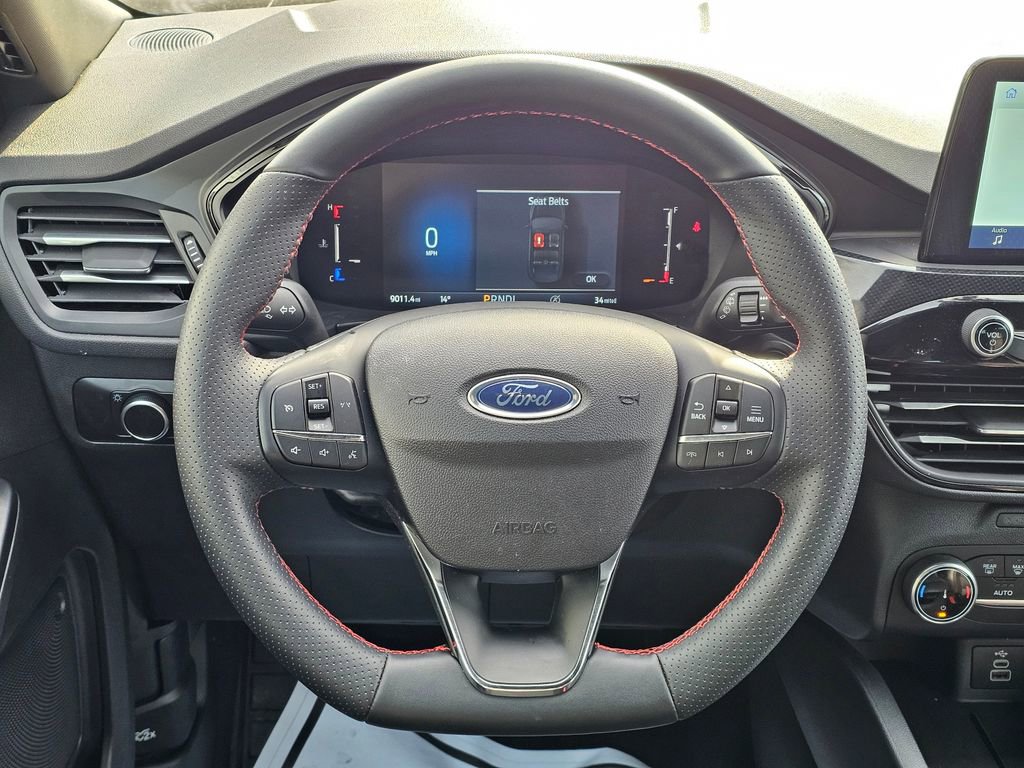 Used 2025 Ford Escape ST-Line image 18