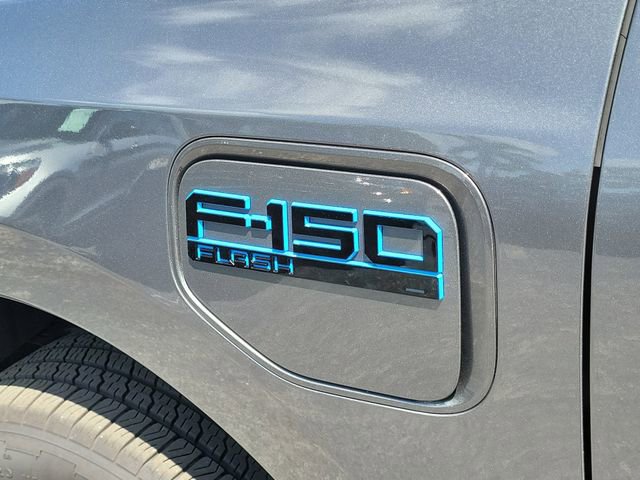 Used 2025 Ford F150 Lightning Flash AWD/4WD image 7