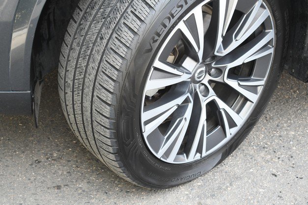 Used 2021 Volvo XC90 T5 Momentum w/ Advanced Package image 11