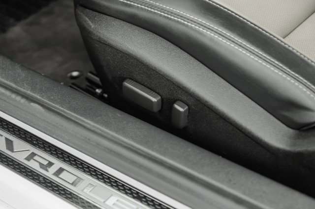 Used 2010 Chevrolet Camaro SS image 30