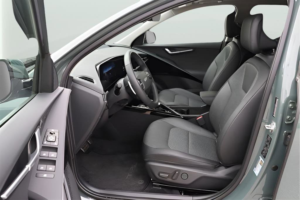 Certified 2024 Kia Niro Wave FWD image 13