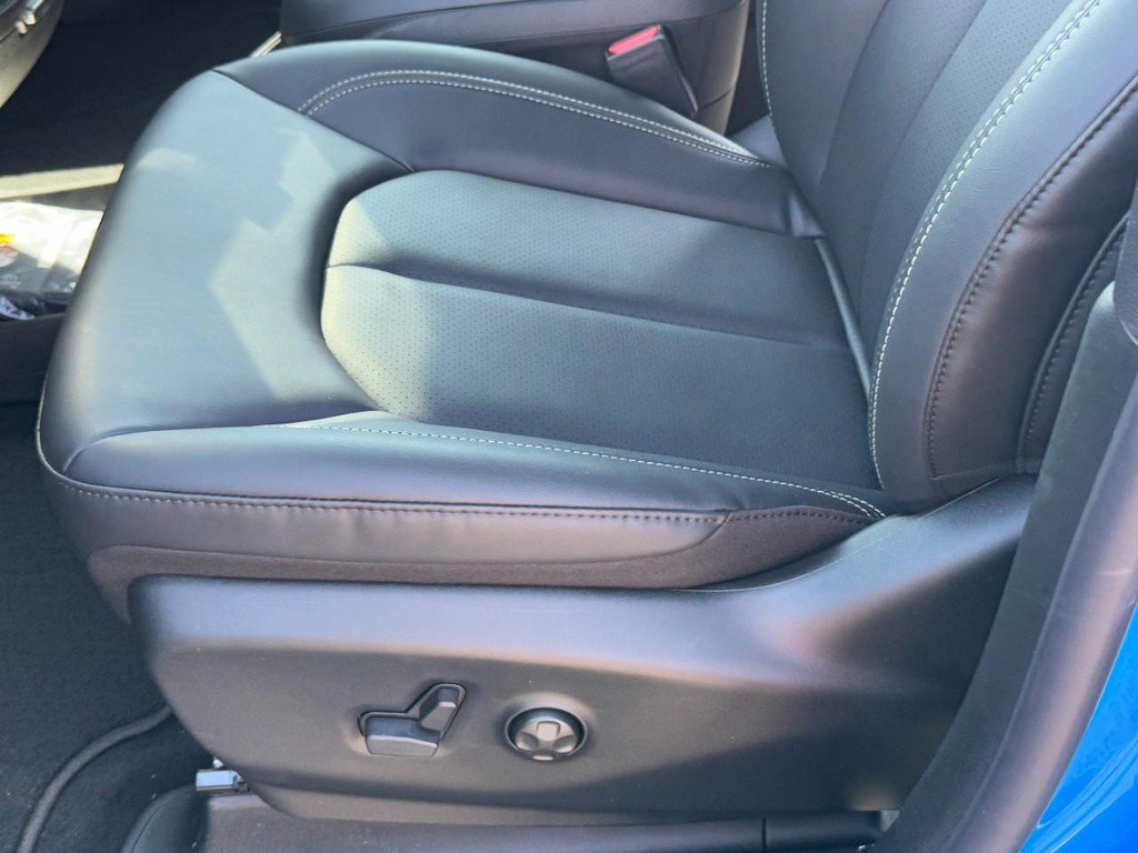 New 2026 Chrysler Pacifica Select FWD image 19