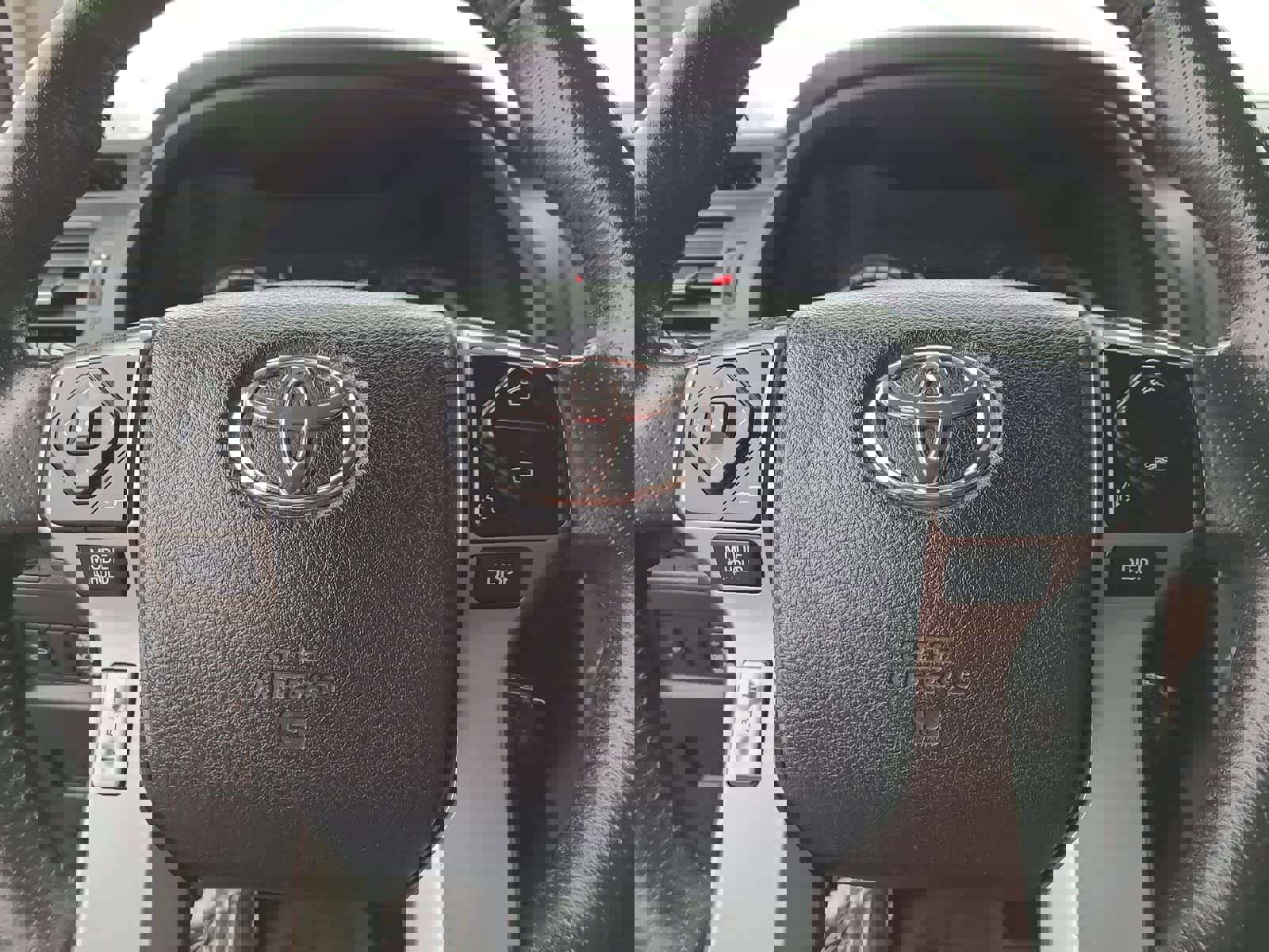 Used 2018 Toyota 4Runner SR5 Premium image 23