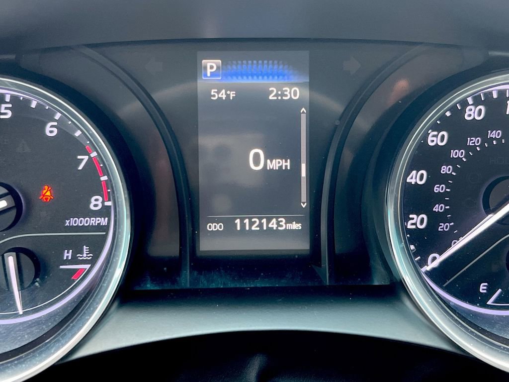 Used 2019 Toyota Camry SE w/ Carpet Mat Package image 12