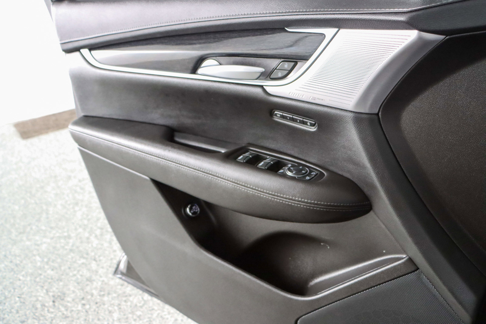 Used 2024 Cadillac XT5 Premium Luxury image 23