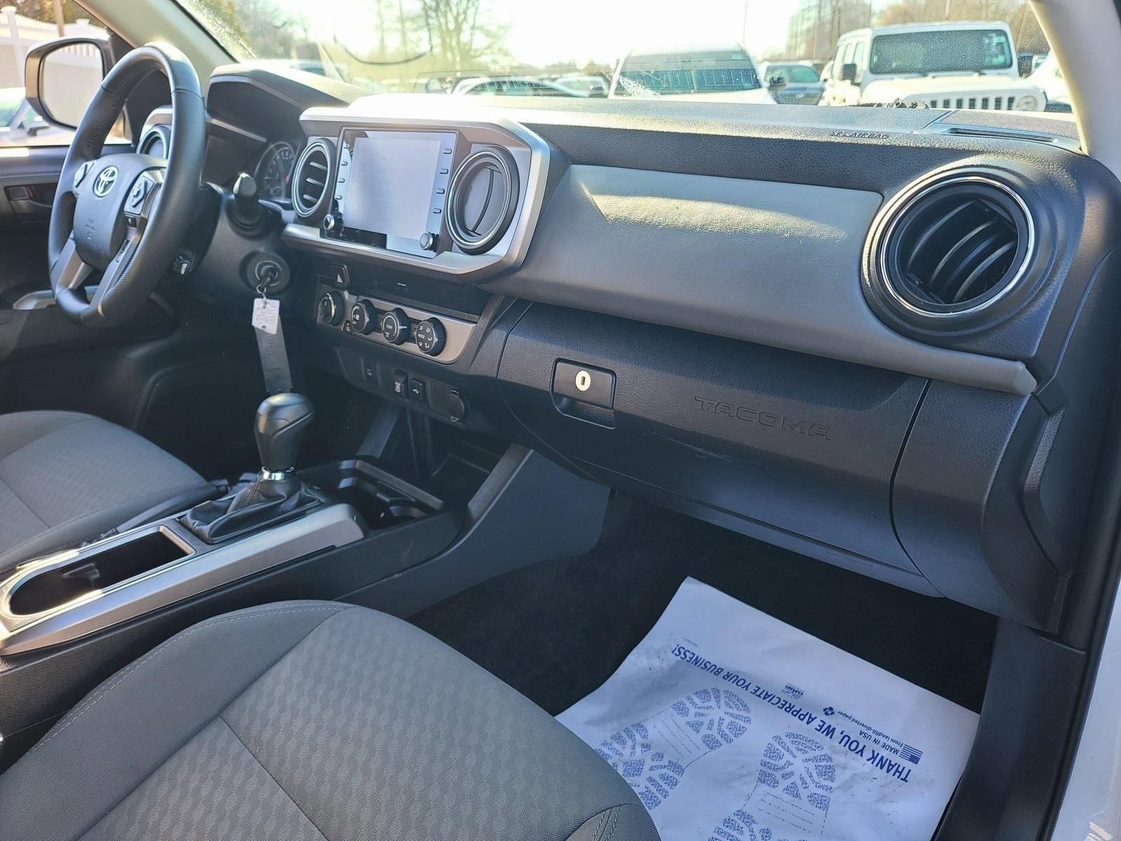 Used 2020 Toyota Tacoma SR5 AWD/4WD image 20