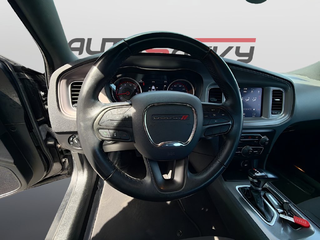 Used 2023 Dodge Charger SXT RWD image 11