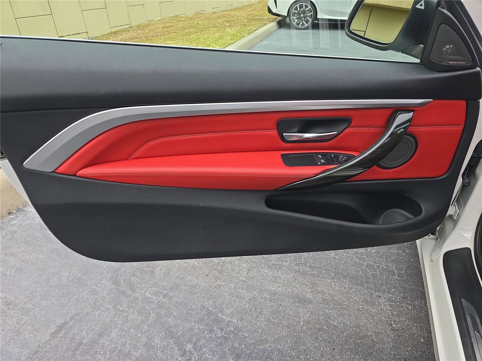 Used 2020 BMW 440i Coupe w/ Convenience Package image 11