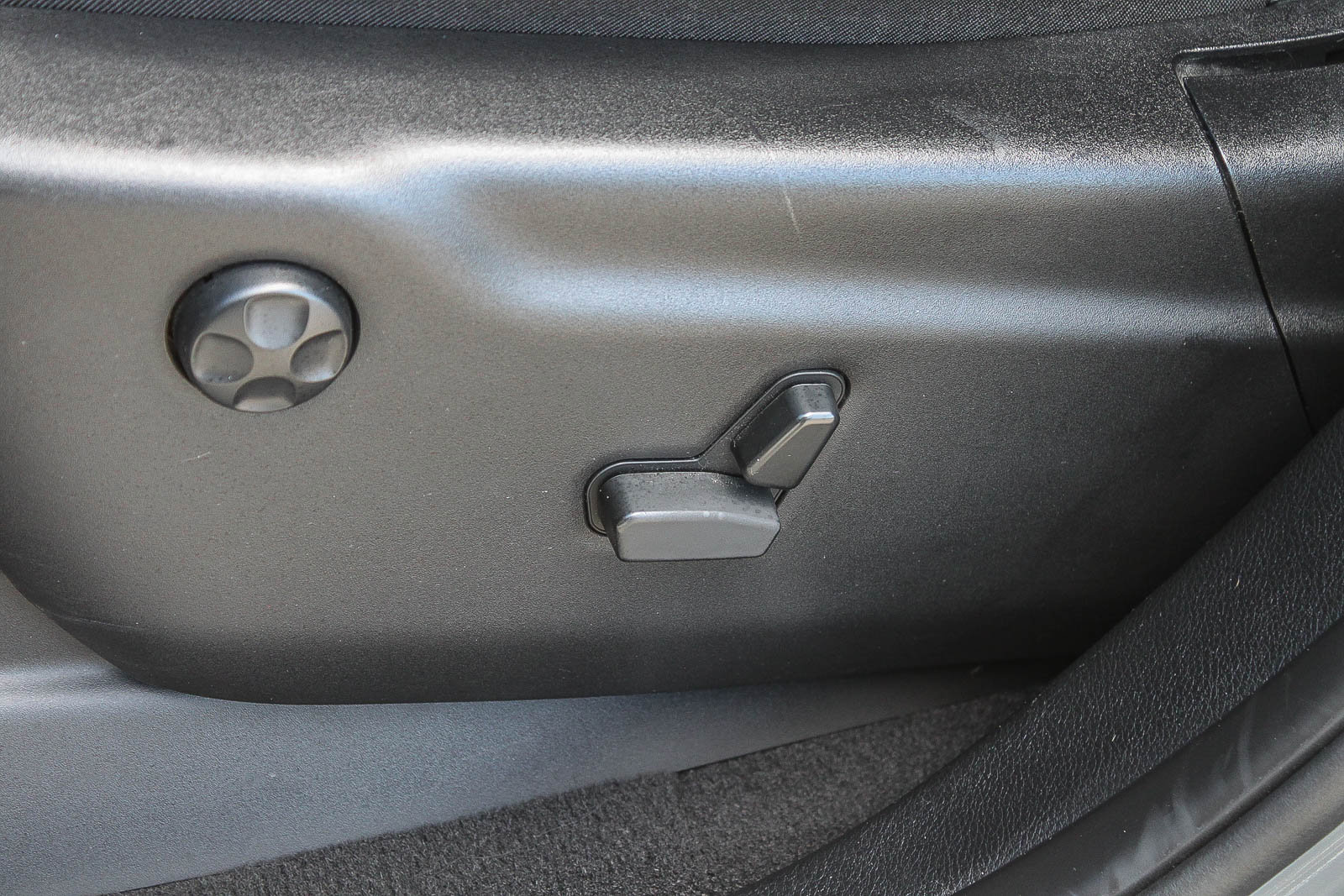 Used 2021 Dodge Durango R/T w/ Technology Group image 24