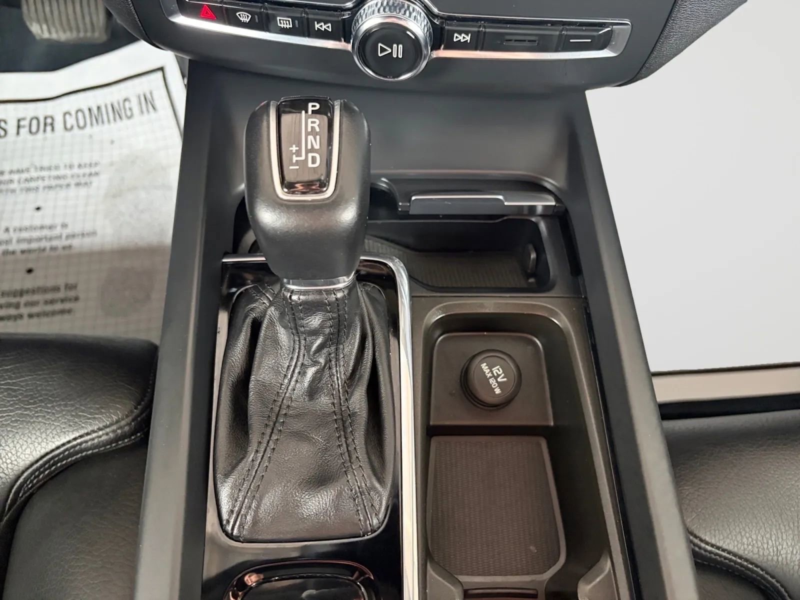 Used 2019 Volvo XC60 T5 Momentum w/ Multimedia Package AWD/4WD image 59