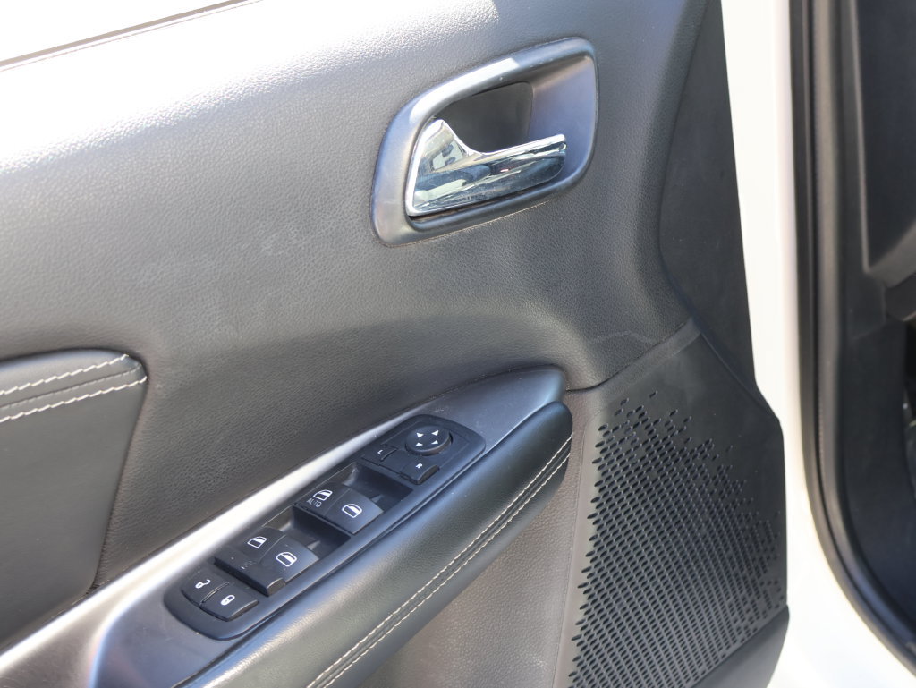 Used 2015 Dodge Journey Crossroad FWD image 22