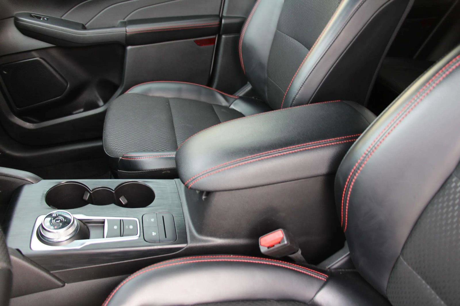 Used 2025 Ford Escape ST-Line image 22