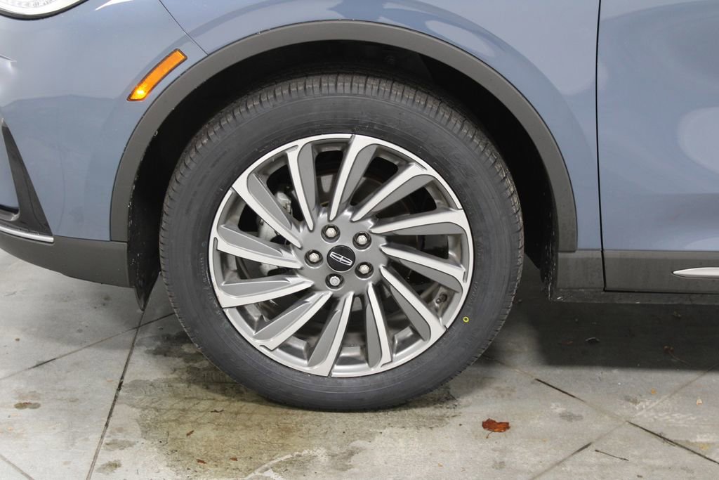 Used 2023 Lincoln Corsair Reserve w/ Equipment Group 201A image 18