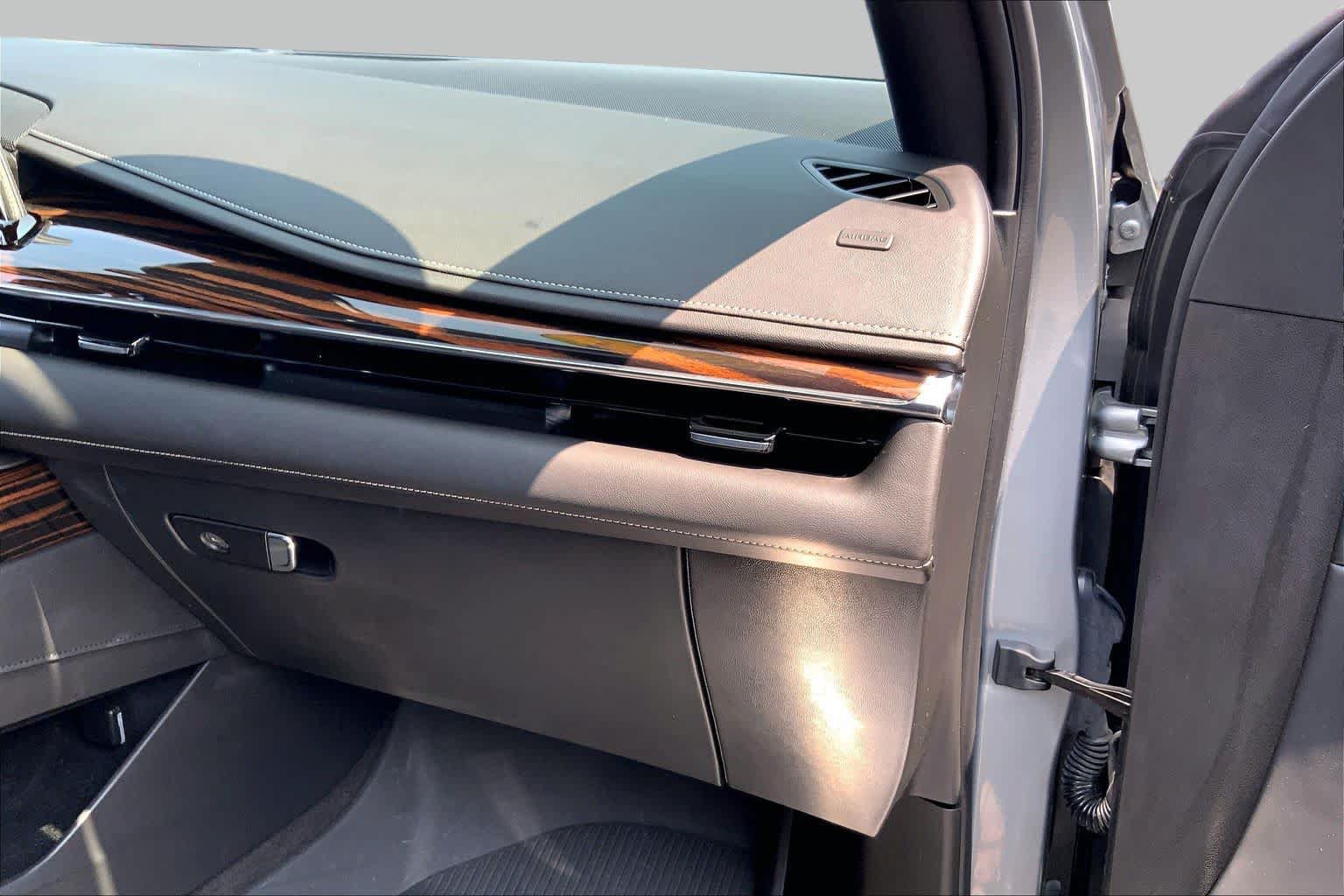 Used 2023 Cadillac Escalade Premium Luxury w/ LPO, Floor Liner Package AWD/4WD image 17