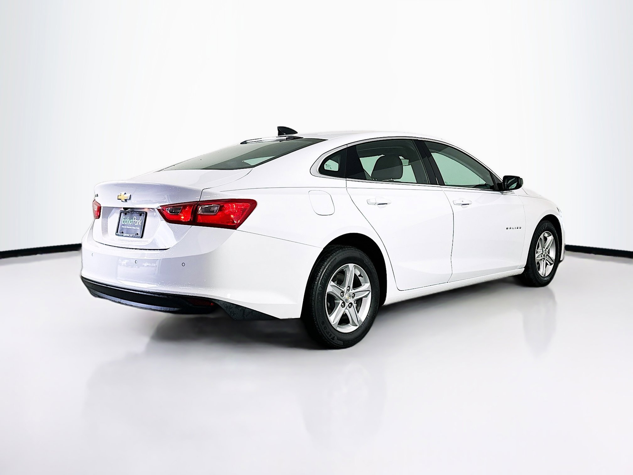 Used 2022 Chevrolet Malibu LS image 9