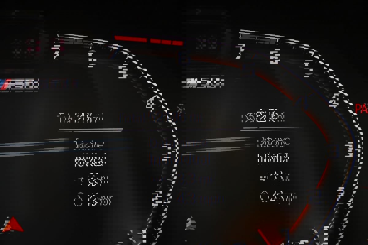 Used 2023 BMW X5 M50i w/ Executive Package image 43