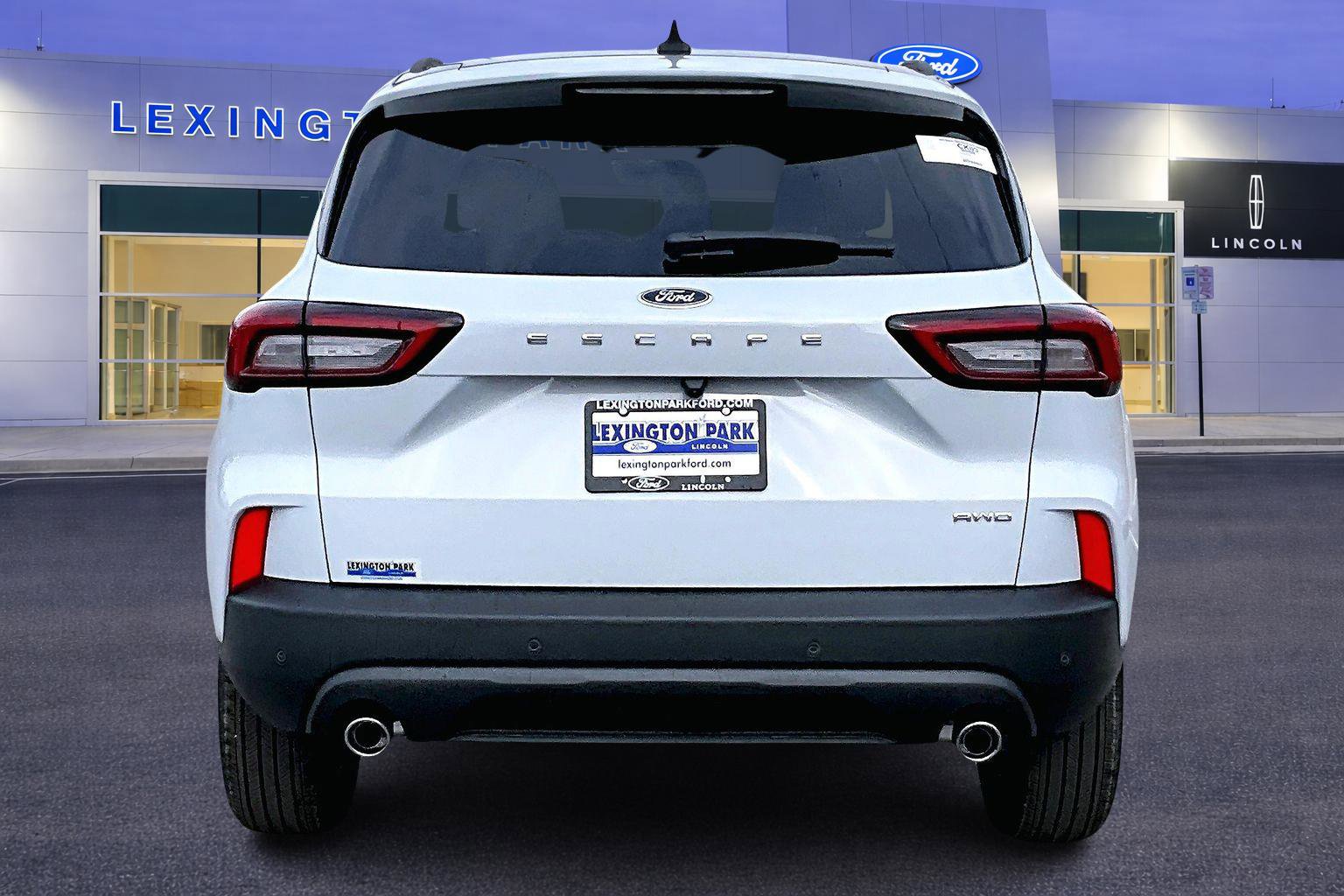 New 2026 Ford Escape ST-Line w/ Tech Pack #1 AWD/4WD image 4