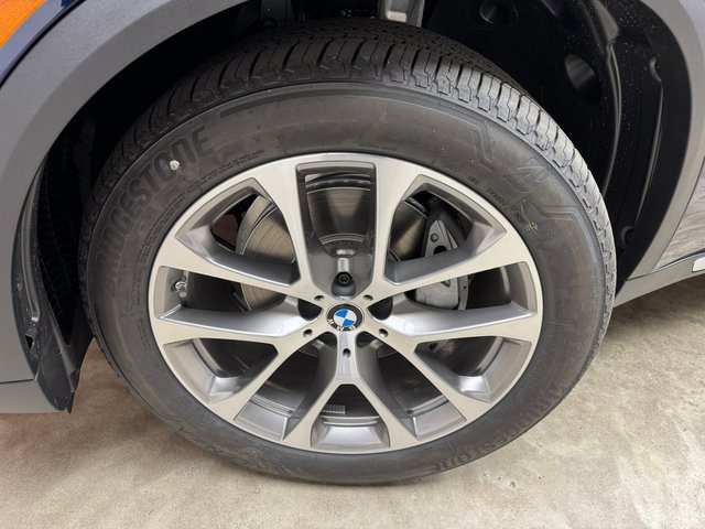 Used 2026 BMW X5 xDrive40i w/ Premium Package AWD/4WD image 28