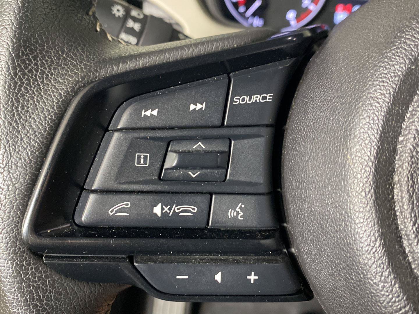 Used 2025 Subaru Forester Premium AWD/4WD image 25