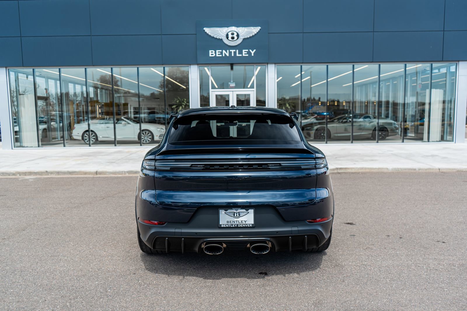 Used 2024 Porsche Cayenne Turbo GT AWD/4WD image 11