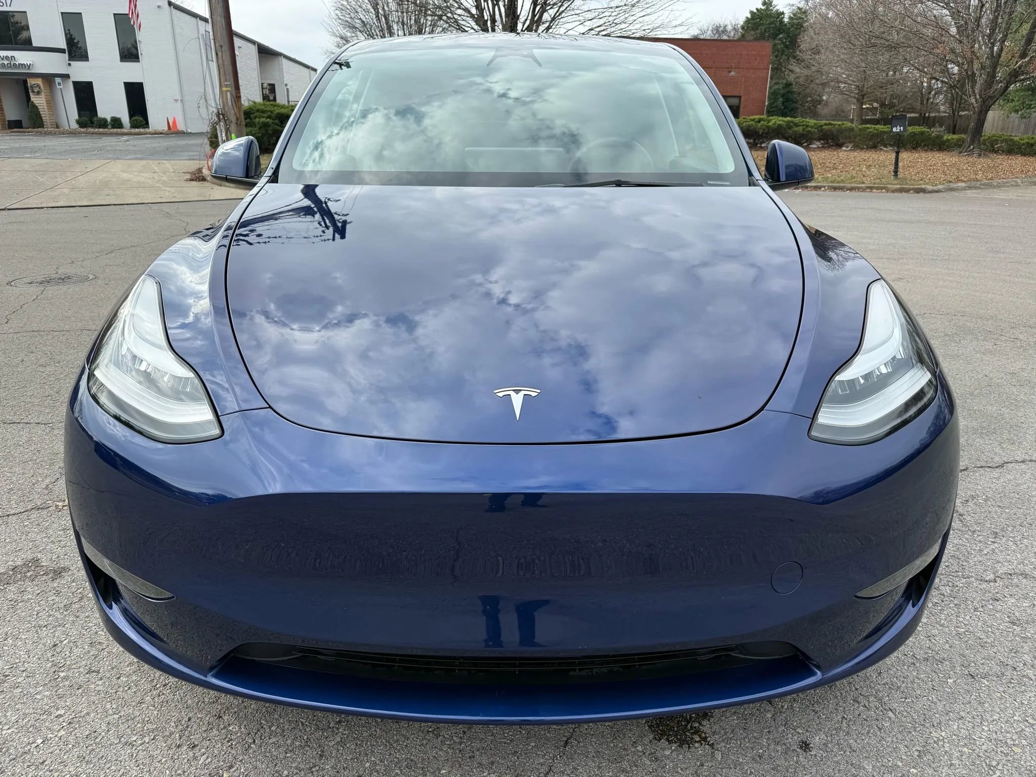 Used 2023 Tesla Model Y Long Range image 10