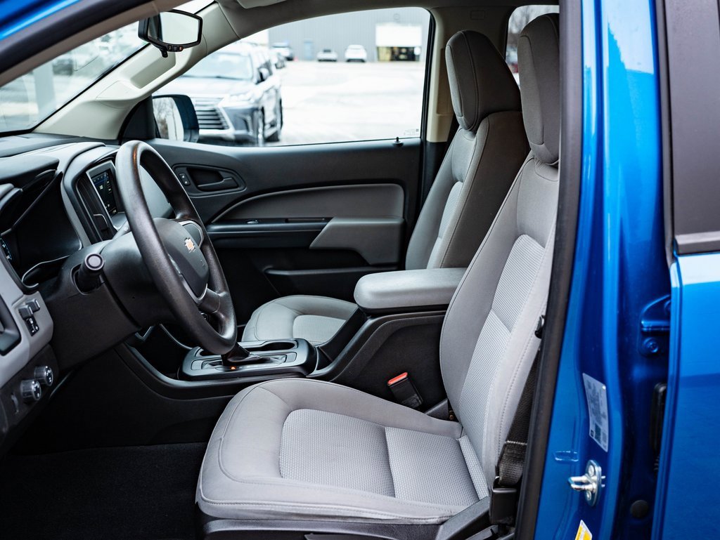 Used 2021 Chevrolet Colorado W/T w/ Custom Special Edition image 20