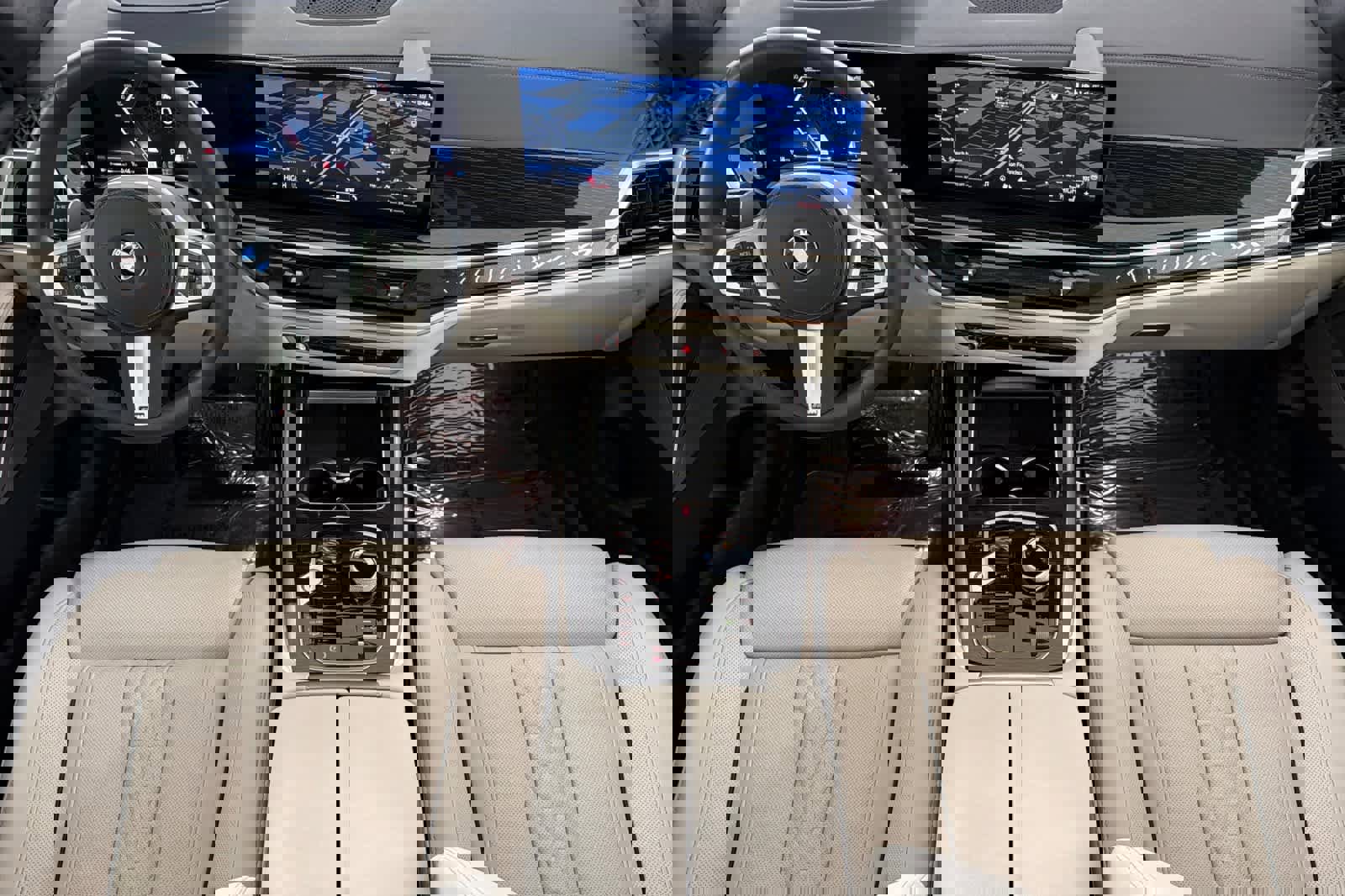 Used 2026 BMW X7 xDrive40i w/ M Sport Package image 3