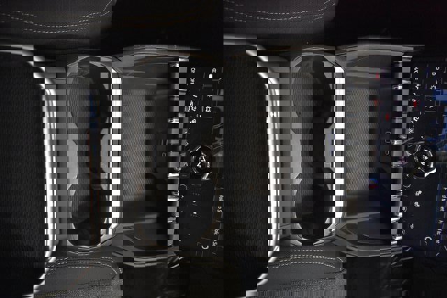 Used 2025 GMC Terrain Elevation w/ Technology Package II image 30