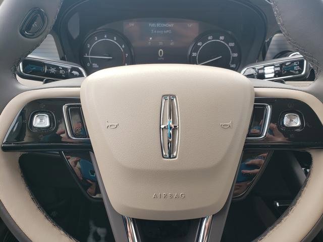 Used 2022 Lincoln Corsair Standard w/ Equipment Group 101A image 20