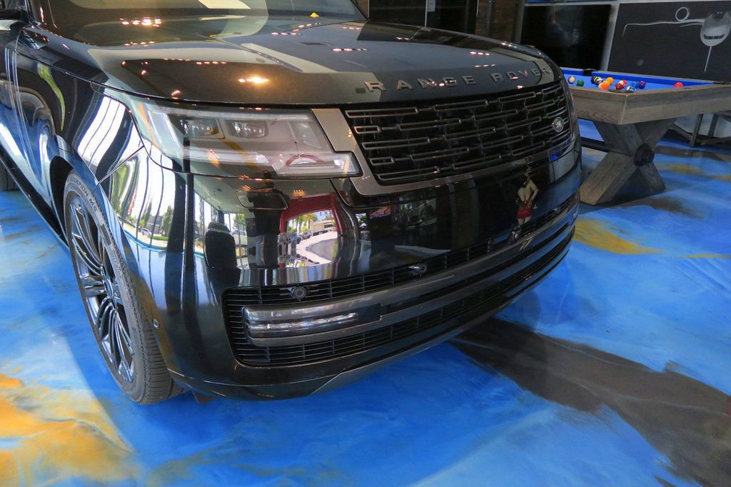 Used 2025 Land Rover Range Rover SE AWD/4WD image 35