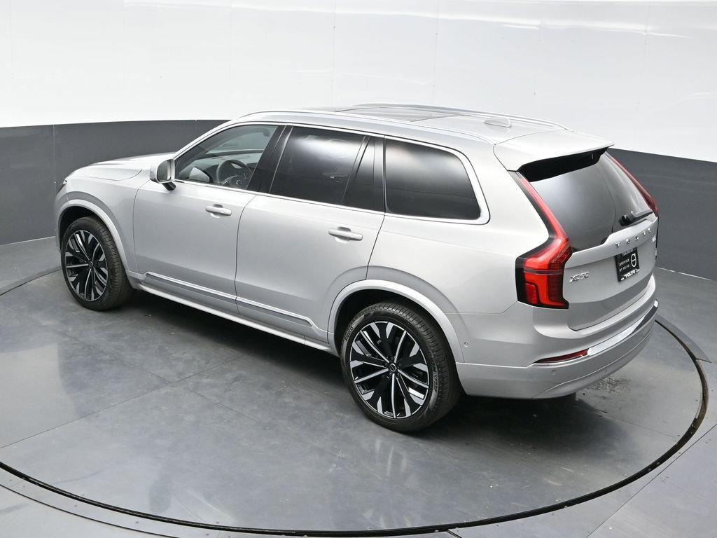 Used 2025 Volvo XC90 B6 Plus image 38